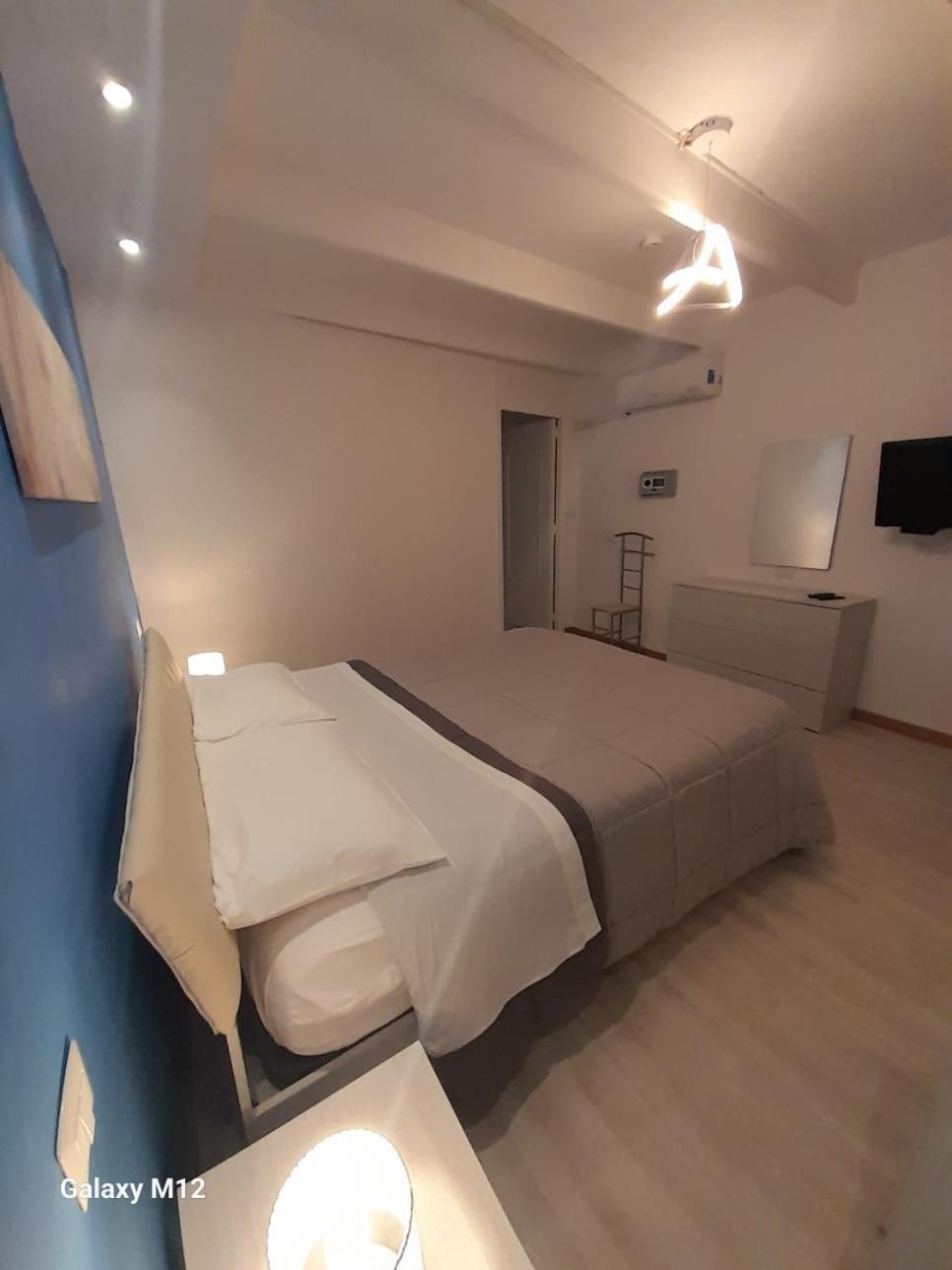 Residenza Mena Marina Corricella Apartment Procida Ngoại thất bức ảnh